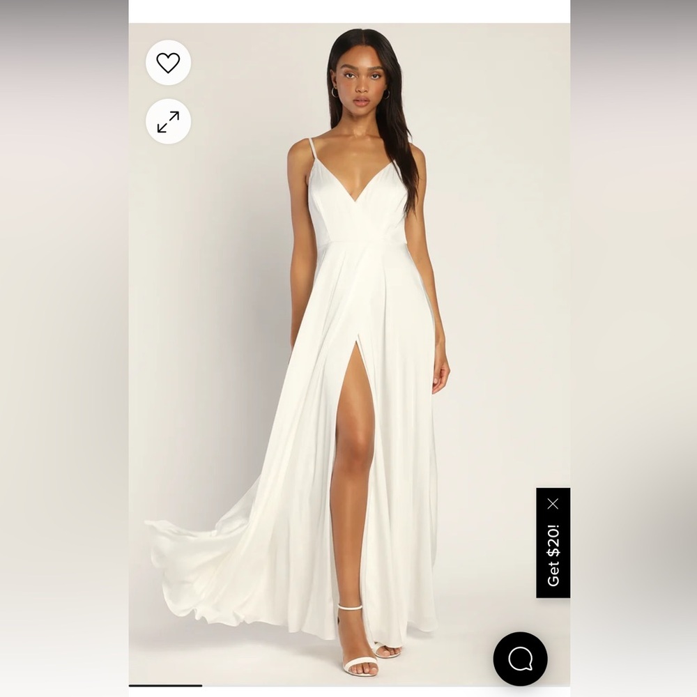 NWT white Lulus gown